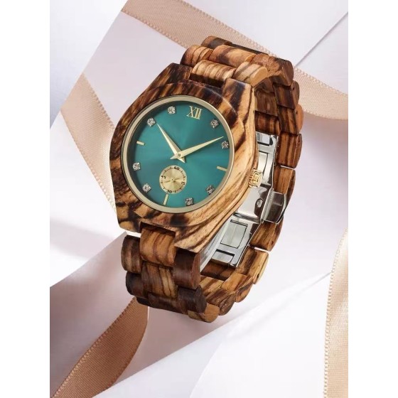 Dual calendar quartz watch with a touch of understated luxury design